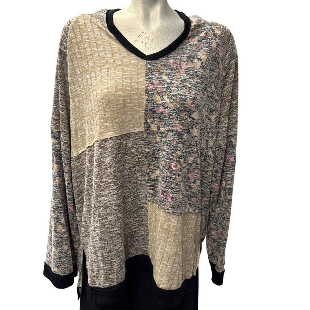Cato Women's XL Patchwork V-Neck Long Sleeve Top Tunic Tan Floral Print